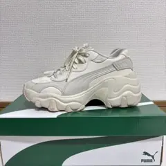 PUMA ホワイト スニーカー 厚底
