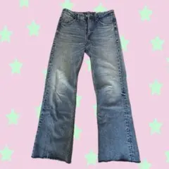 ZARA レディース　ハイウエストミニフレア デニムパンツのサムネイル