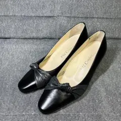美品【リズコンフォート】(23.5㎝)パンプス 本革 レザー リボン 黒 EEEのサムネイル