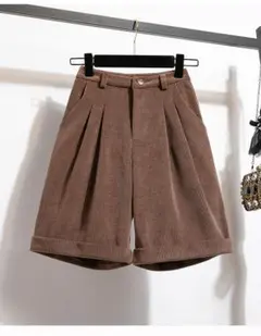 秋冬コーデ 大きいサイズ 五分丈 ショートパンツ きれいめコーデ 着痩せ