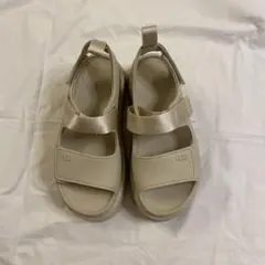 UGGゴールデングロウ　23.0cm アイボリー　箱無し