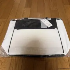 【新品未使用】プーマゴルフ　ベーシックロゴトートバック　ホワイト系のサムネイル