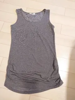 ベルメゾン　StyleNote グレー ラメ入り タンクトップのサムネイル