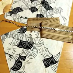 大人気商品！ラスト1点】白に黒のプリプリ金魚 高級感溢れる半幅帯