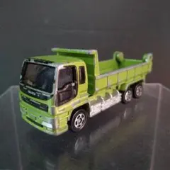 TOMICA トミカ『 いすゞ ギガ ダンプカー (現場変形 メガトンダンプ)』のサムネイル