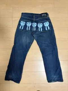 CUNE デニムパンツ ジーパン ウサギ柄のサムネイル