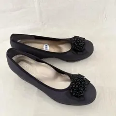 ファーストコンタクト ビジュー付き ウェジソールパンプス ブラック 23.5cm