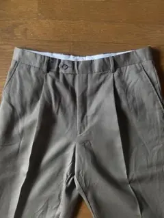 BELLISSIMO ウールギャバジンスラックス グレージュ