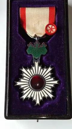 勲七等青色柏葉章 勲章 メダル Green Paulownia Medal - メルカリ