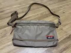 美品 NANGA ナンガ サコッシュ ショルダーバッグのサムネイル