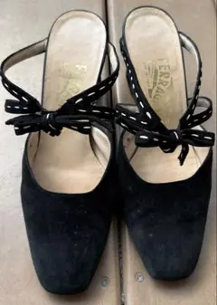 FERRAGAMO ハイヒールパンプス