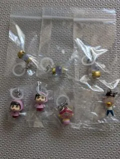 クレヨンしんちゃん、はなかっぱ、ミッフィー　めじるしアクセサリー　7点セット