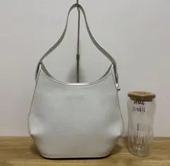 LOEWE（ロエベ）レザー セミショルダーバッグ ホワイト 白のサムネイル