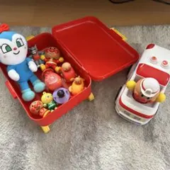 アンパンマン おもちゃ まとめ売り ぬいぐるみ 救急車 知育玩具　キャリーケース