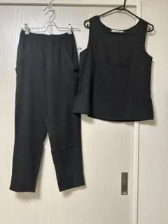 レディース　セットアップ　パンツスーツ　上下セット　フォーマル　ブラック