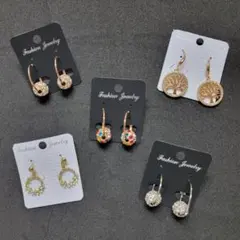 丸っこいピアス　5点セットまとめ売り M-044