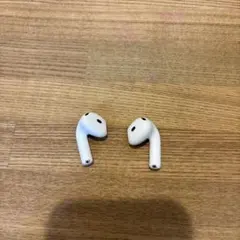 AirPods4ホワイト　両耳　ノイキャン無し