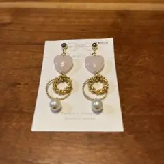 三越 ハート型ビーズ イヤリング 薄紫色