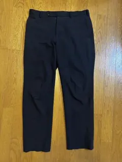 UNIQLO 感動パンツ スラックス W82 L73 ブラック 黒 ストレッチ