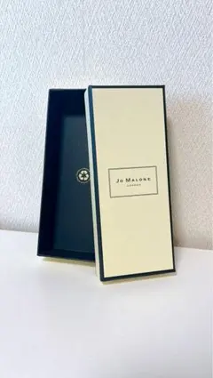 Jo Malone ギフトボックス クリーム色