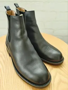 FINブラックレザーサイドゴアブーツ