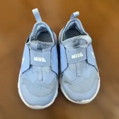 NIKE メッシュスニーカー　ライトブルー