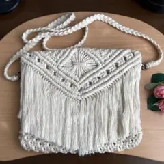 マクラメ編み　ショルダーバッグ　ハンドメイド