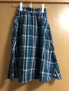GU チェック柄ミディ丈スカート