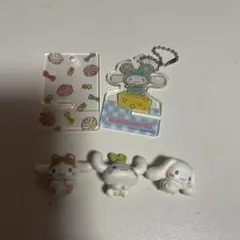 サンリオ シナモン フィギュア アクリルスタンドキーホルダー