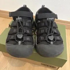 KEEN ブラック サンダル ストラップ付き　19.5㎝