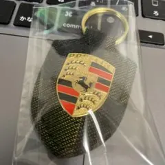 ポルシェ 純正 ペピタ柄 クレストキーホルダー ブルー PORSCHE - メルカリ