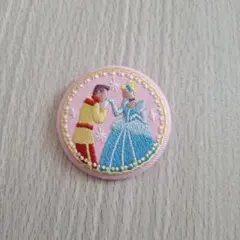 ディズニー 刺繍缶バッジ シンデレラ