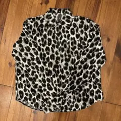 SHEIN レオパード柄長袖シャツ