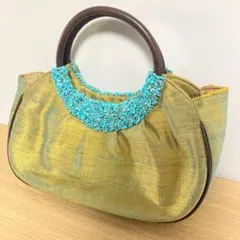 【美品】レディースハンドバッグ　タイシルク布／ターコイズビーズ装飾付き
