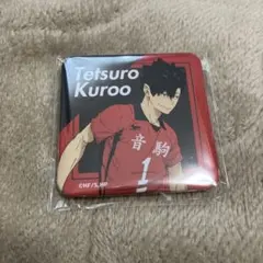 ハイキュー スクエア缶バッジ 黒尾鉄朗