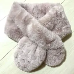 フェイクファー マフラー パール付き ピンクベージュのサムネイル