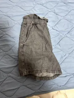 グレー デニムショートパンツ