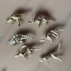 3体金色恐竜 + 3体の骸骨フィギュア6個セット