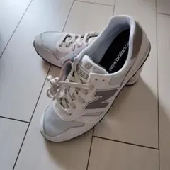 New Balance 373 スニーカー　ニューバランス　27.5cmのサムネイル