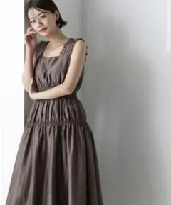 NATURAL BEAUTY BASIC スカラップショルダーワンピース　M