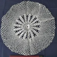 レース編みドイリー　白　Φ約30cm シンプル
