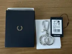 FRED PERRY キーリング　 (シルバー) 新品