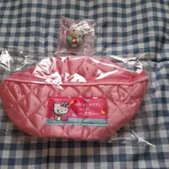 サーティワン×HELLO KITTY バニティポーチとチャーム