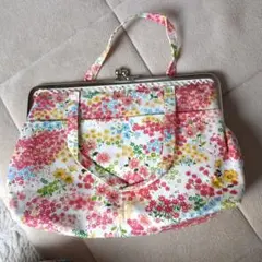 花柄布製がま口ポーチ