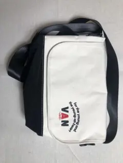 Item thumbnail for item 37c7b799-8e52-475b-983f-9151bdb6ec95