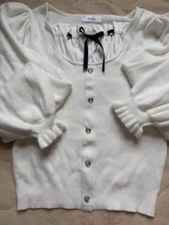 evelyn ハートボタンニット