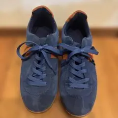 ネイビー スエード スニーカー