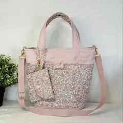 ●さちさか●縦長トートバッグ　ハンドメイド　キルティング ○さちさか様専用○縦長トートバッグ ハンドメイド キルティング
