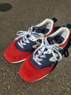 ニューバランス スニーカー