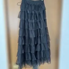 me+em selectチュールフリルボリュームスカート 黒